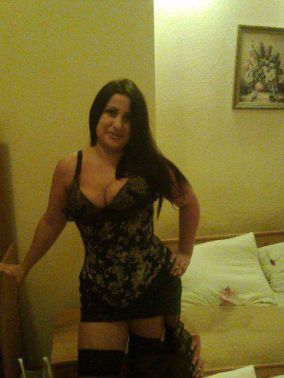 Зоя проститутка интим салон СПб у метро Площадь Восстания салон эротического массажа Санкт Петербург